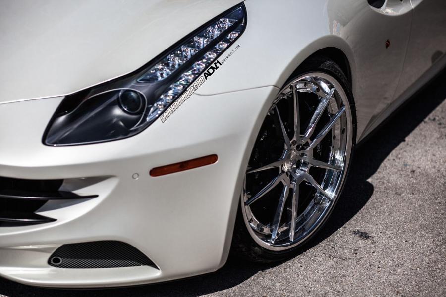 Детали экстерьера Ferrari FF on ADV.1 Wheels (ADV52TSCS) 2015 года  (фото 6 из 12)